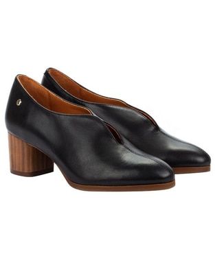 Zapato de piel para mujer