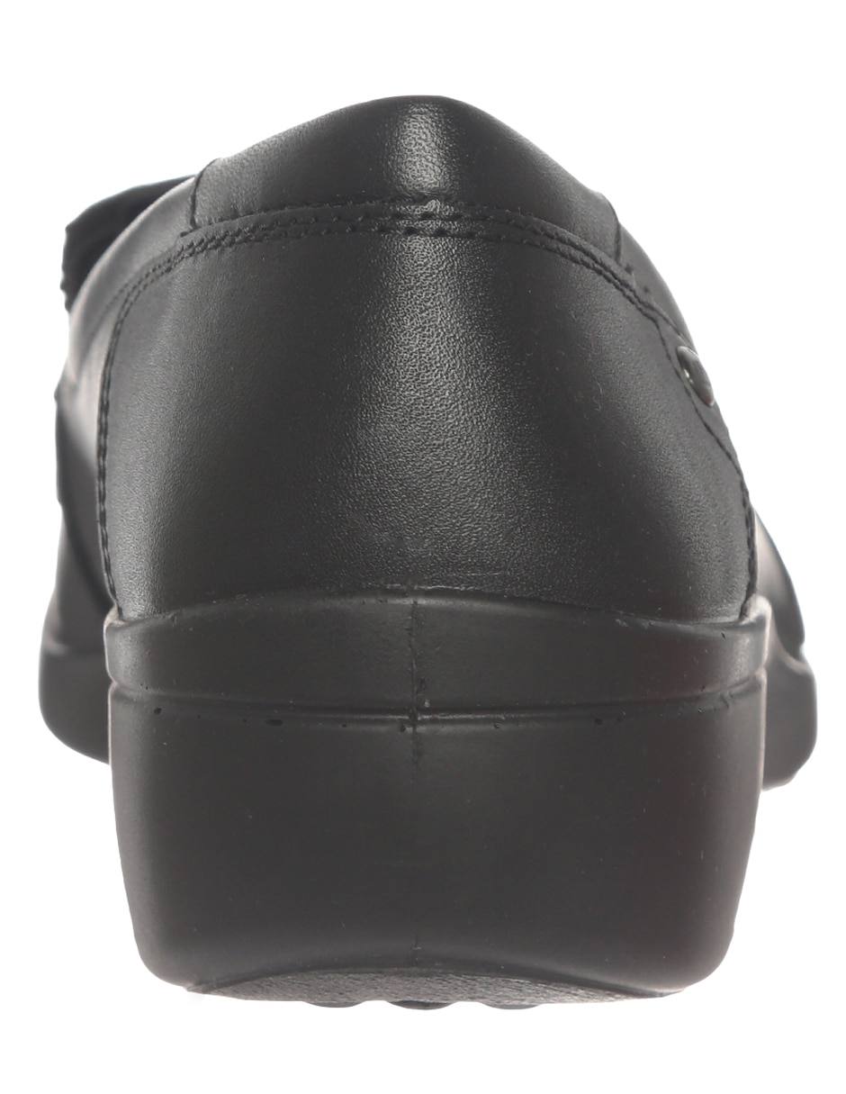 Zapato de piel para mujer