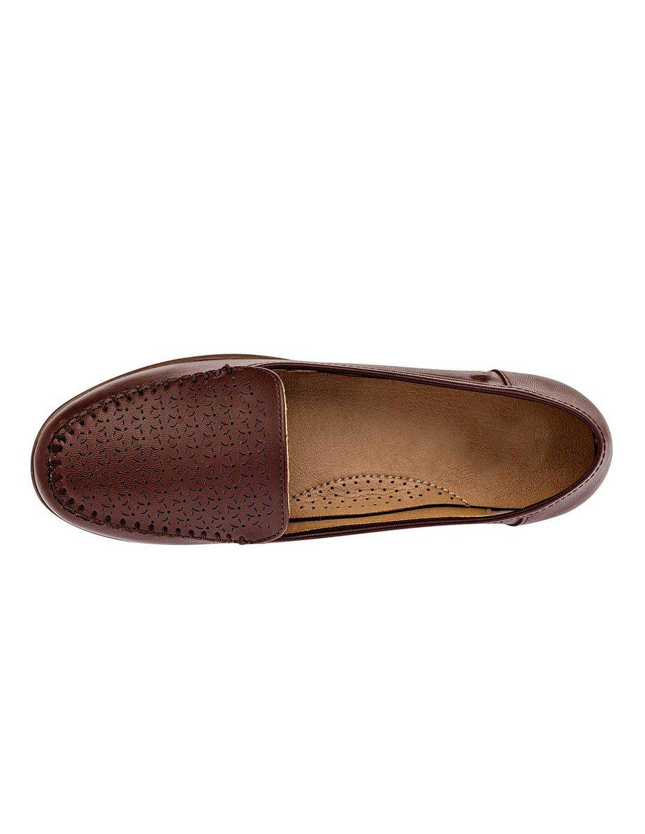 Zapato de piel para mujer