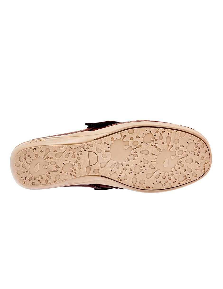 Zapato de piel para mujer