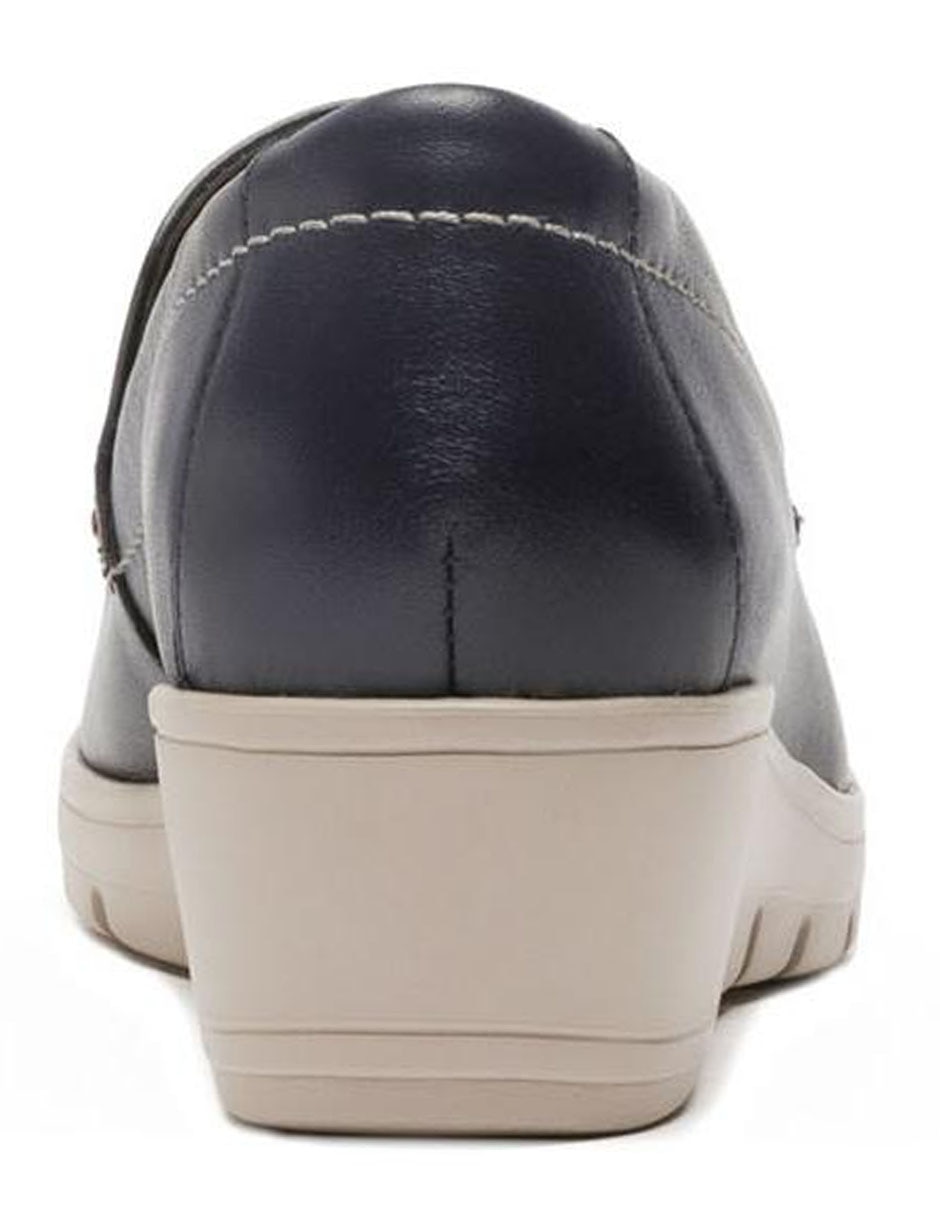 Zapato de piel para mujer