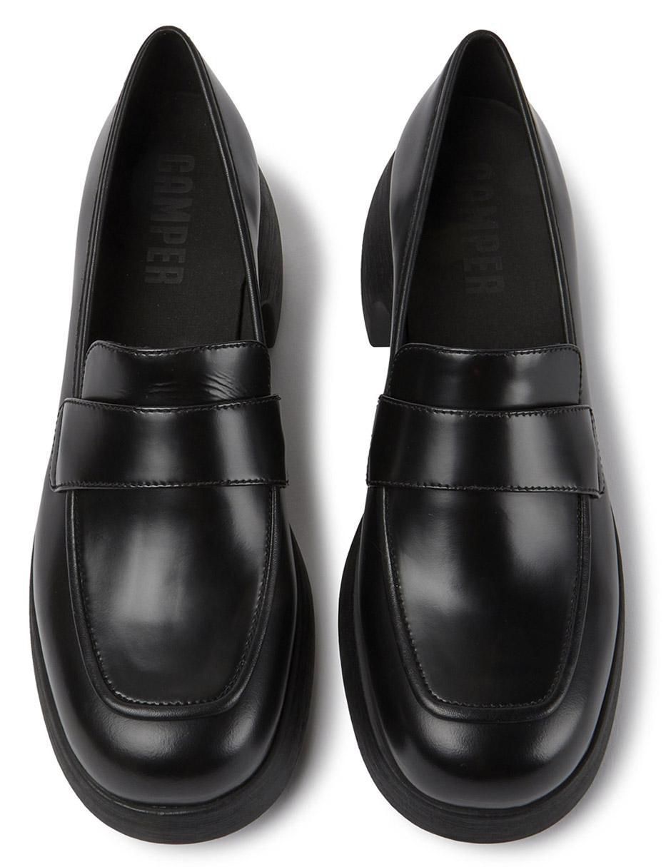 Zapato de piel para mujer
