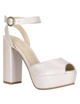 Sandalia Queens para mujer