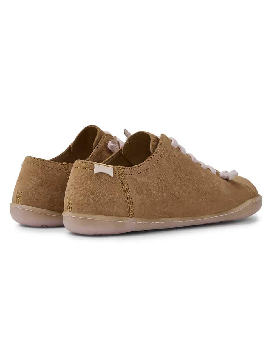 Zapato de piel para mujer