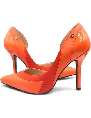 Zapatilla piel