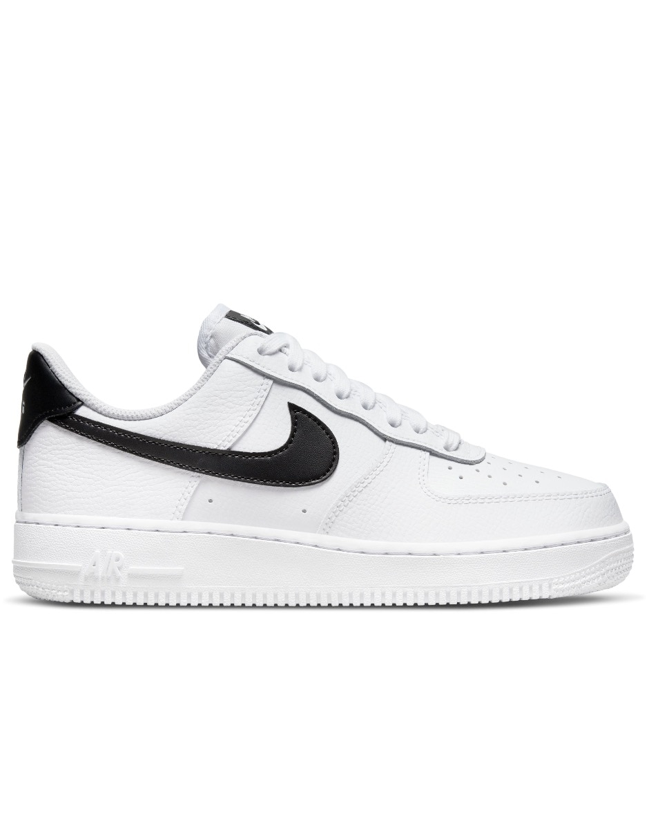 Tenis Nike Air Force 1 07 para mujer
