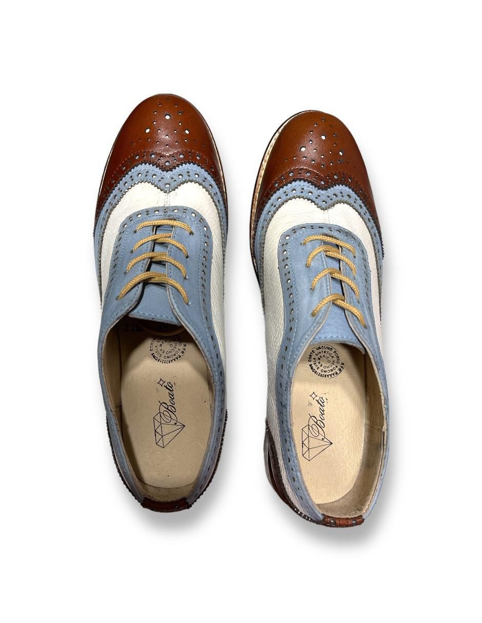 Zapato de piel para mujer