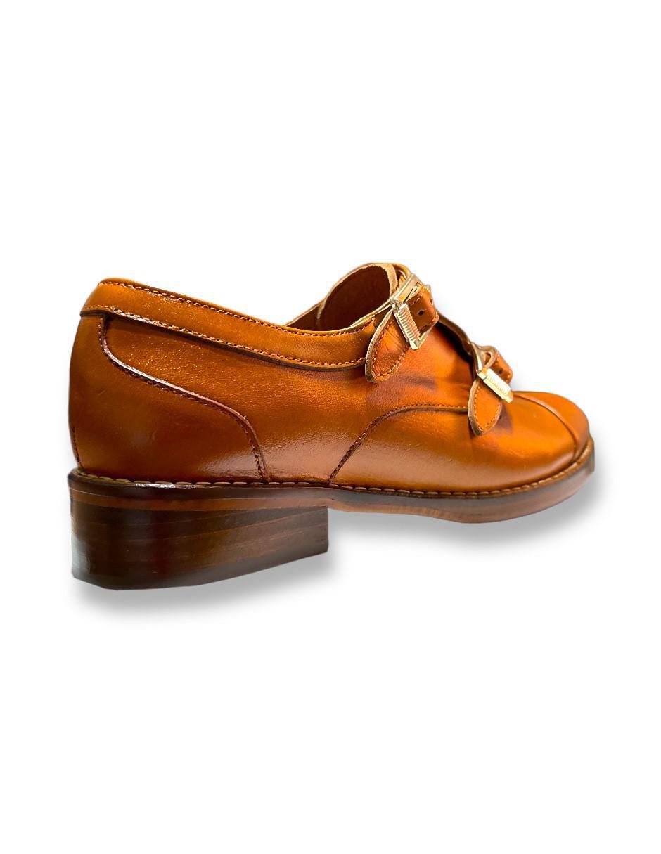 Zapato de piel para mujer