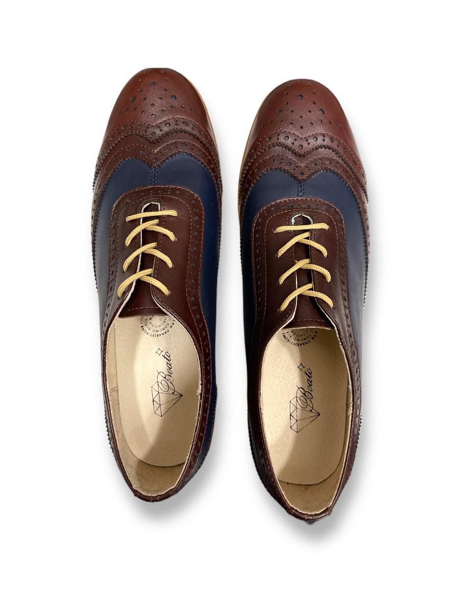 Zapato de piel para mujer