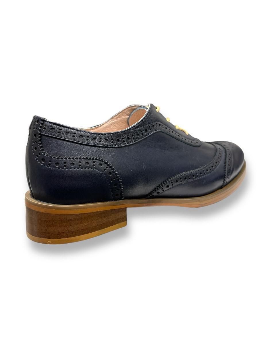 Zapato de piel para mujer