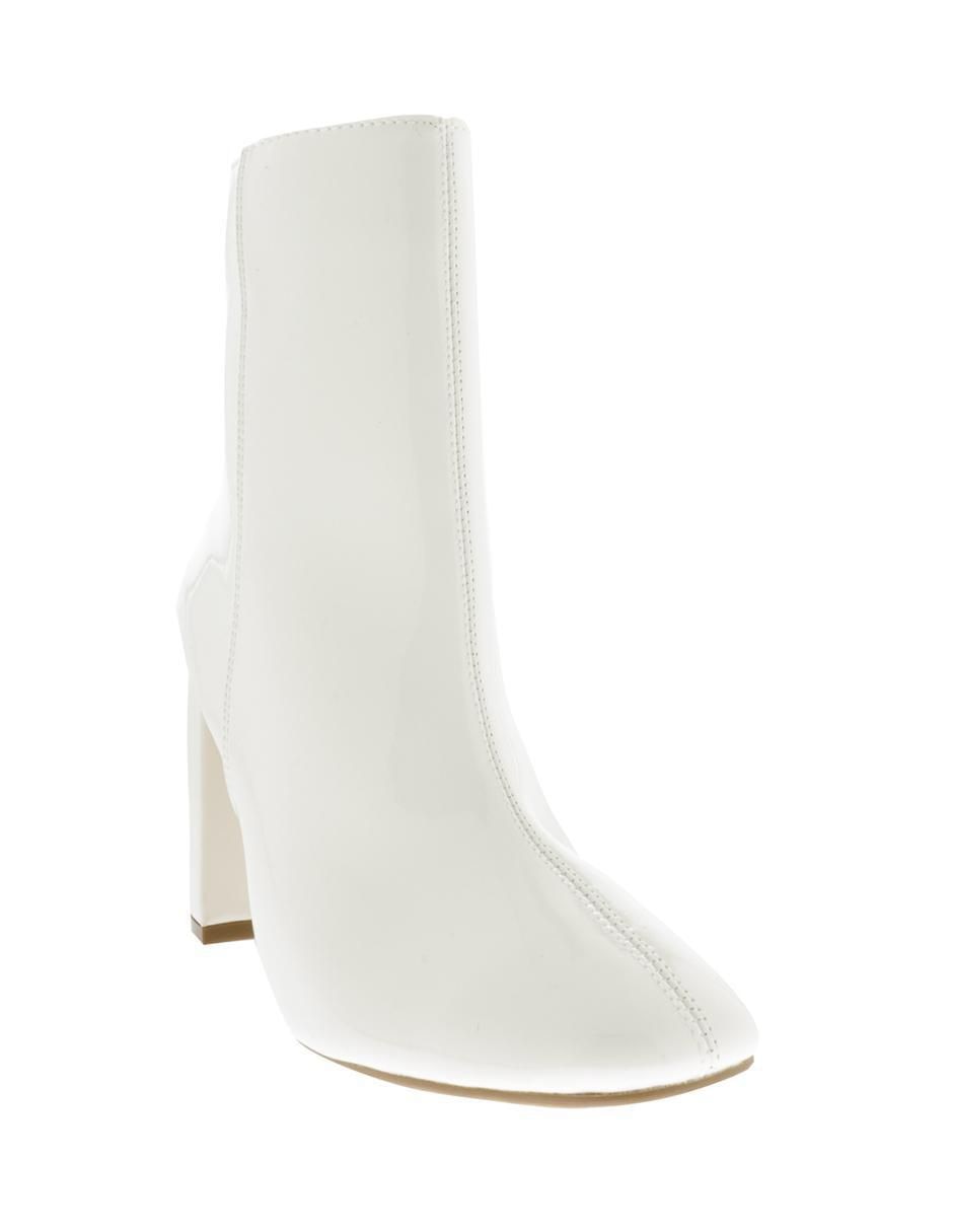 Bota arriba del tobillo para mujer