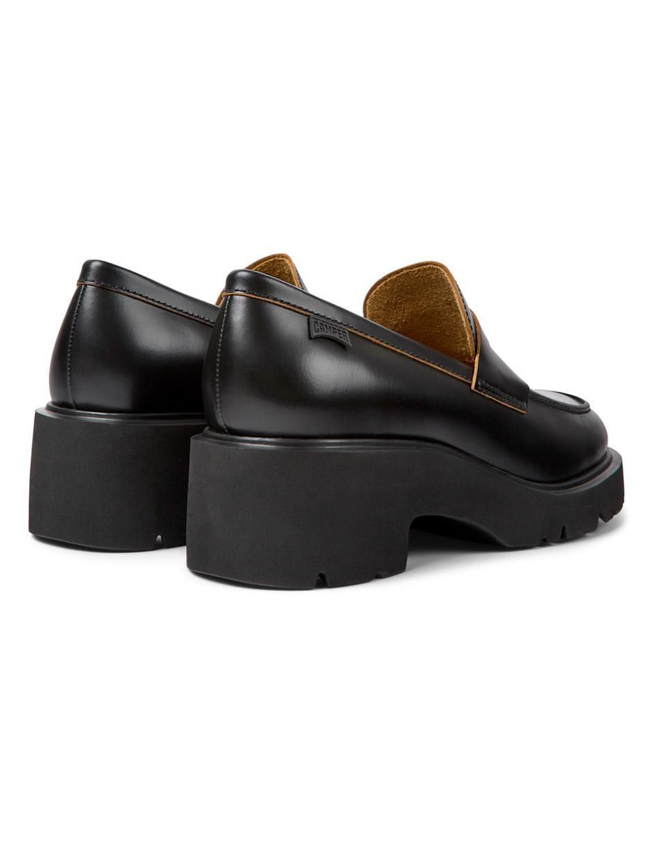 Zapato de piel para mujer