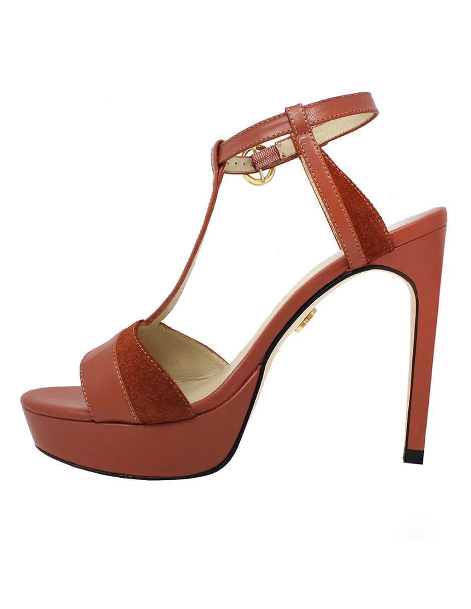 Zapato de plataforma Regina Romero punta redonda