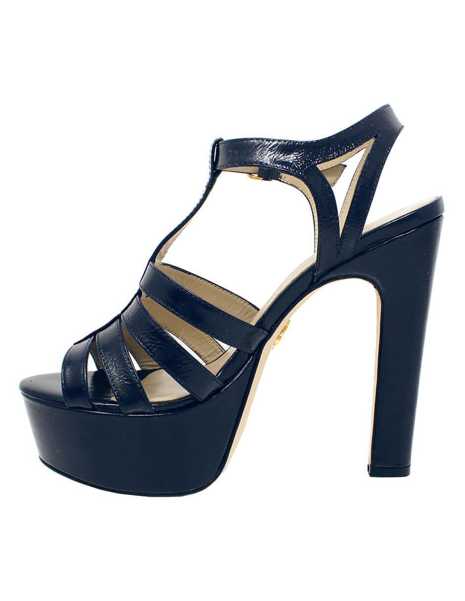 Zapato de plataforma Regina Romero punta redonda