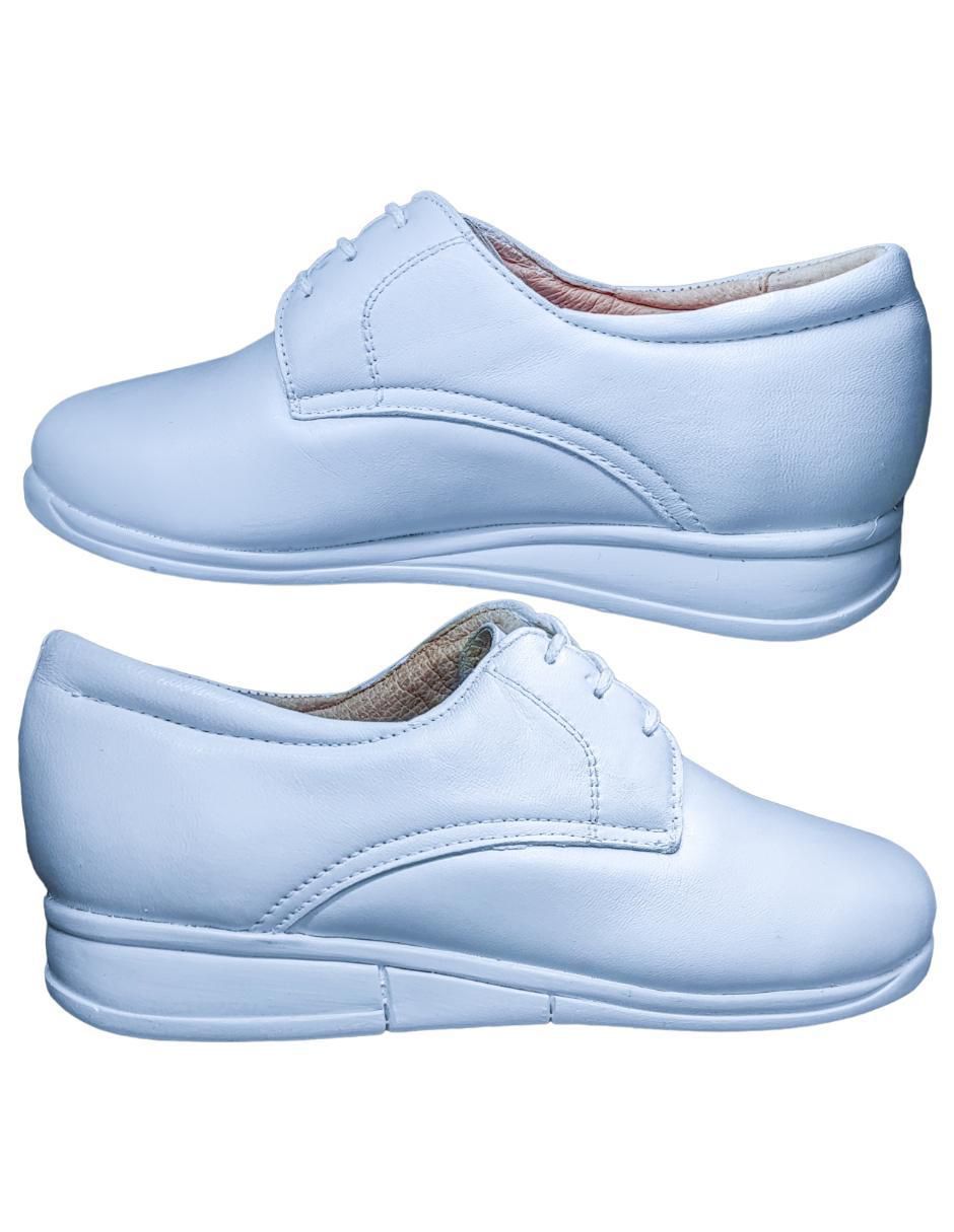 Zapato de piel para mujer
