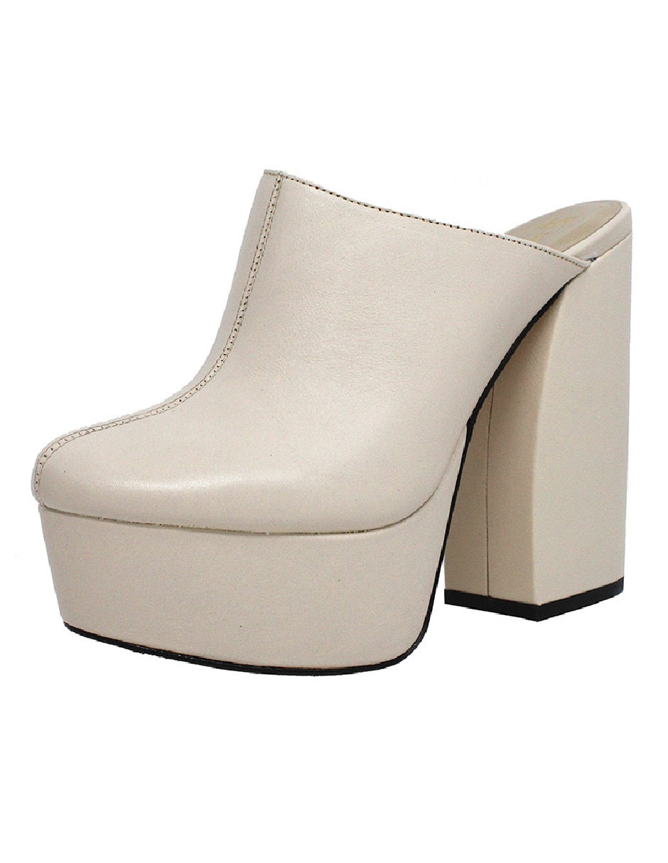 Zapato de plataforma Regina Romero punta redonda 2