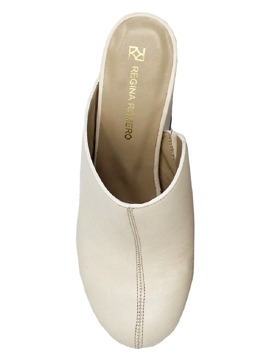 Zapato de plataforma Regina Romero punta redonda 3