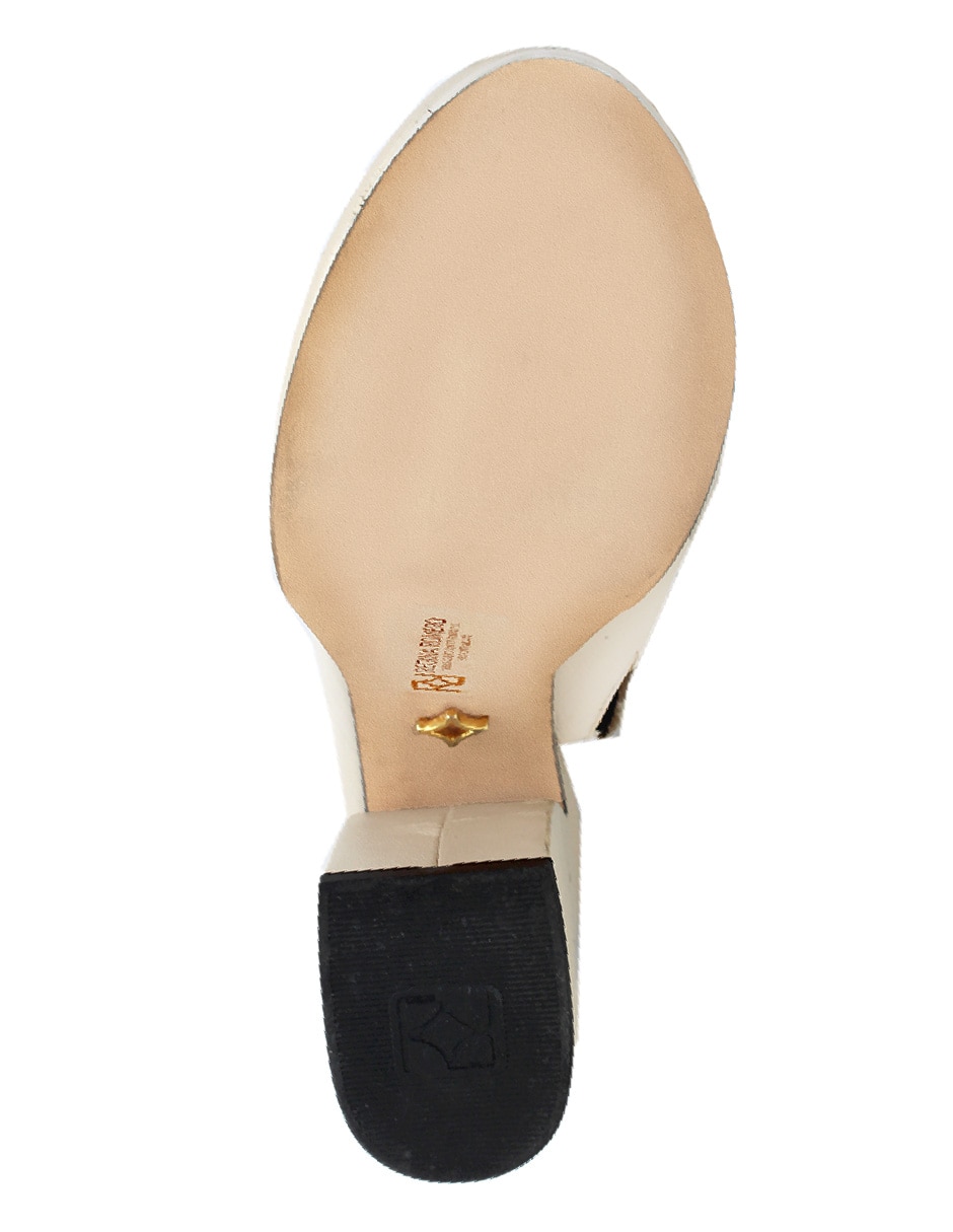 Zapato de plataforma Regina Romero punta redonda 6