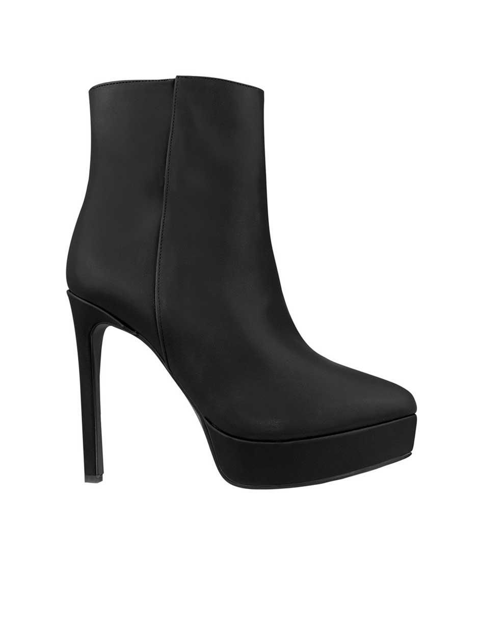 Bota arriba del tobillo Dorothy Gaynor para mujer