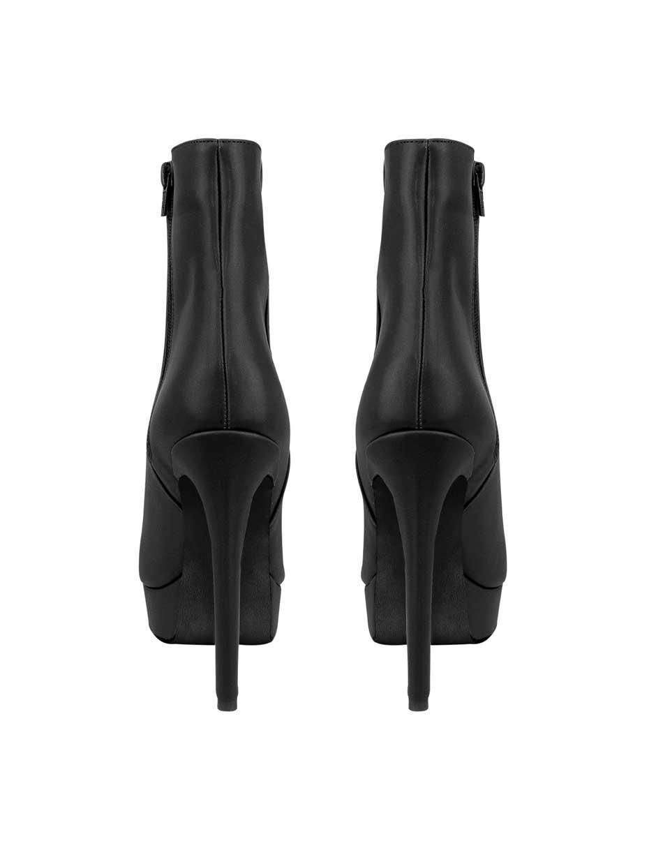 Bota arriba del tobillo Dorothy Gaynor para mujer
