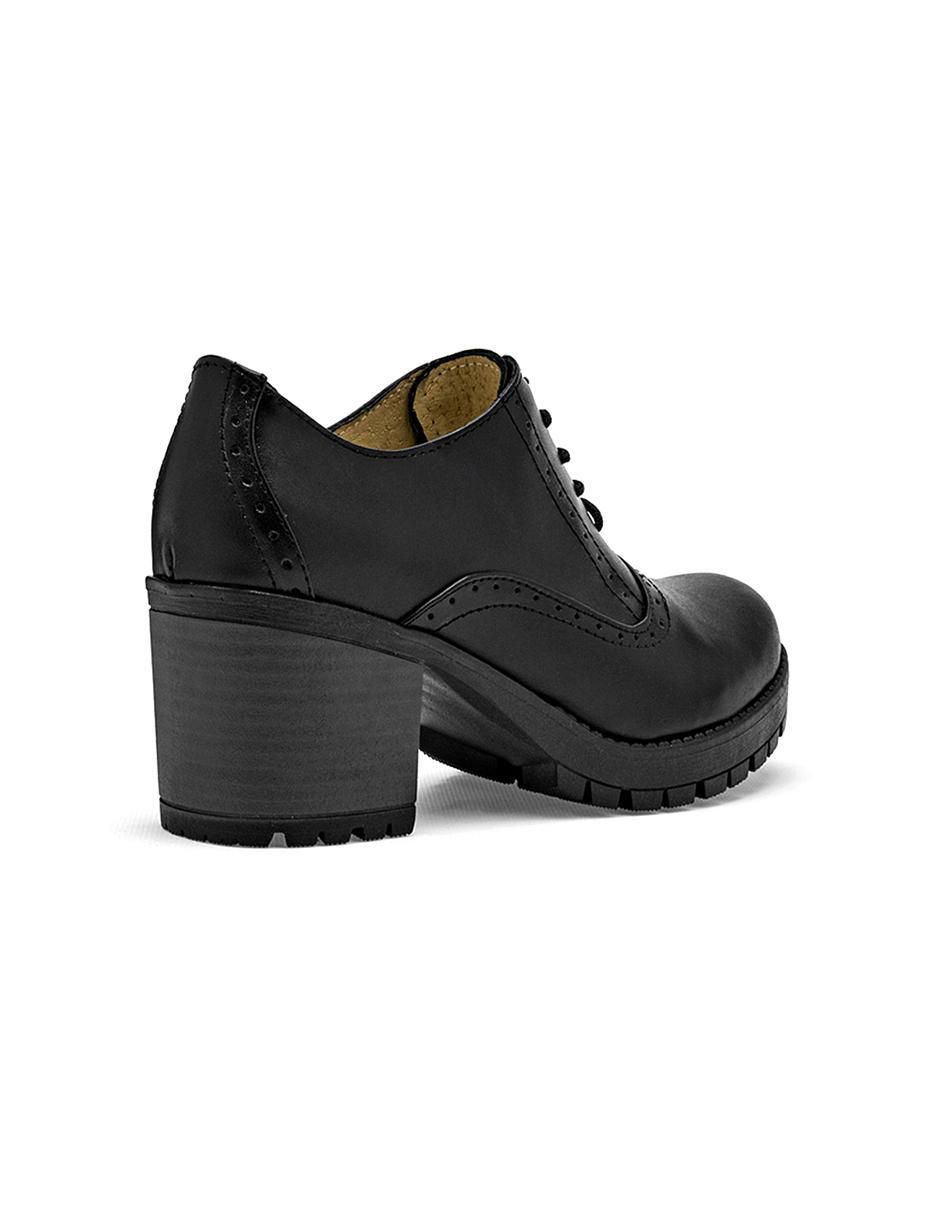 Zapato de piel para mujer