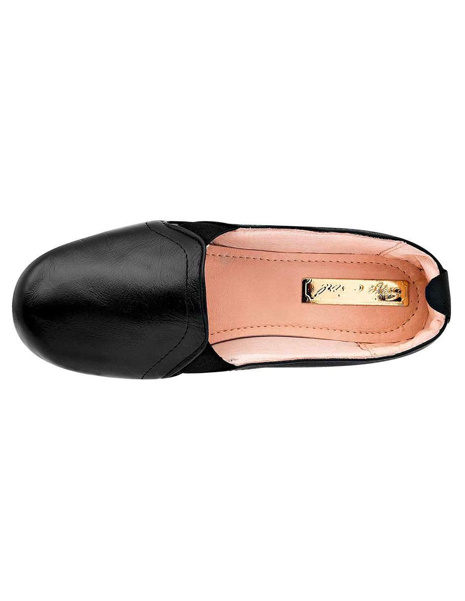 Zapato de piel para mujer