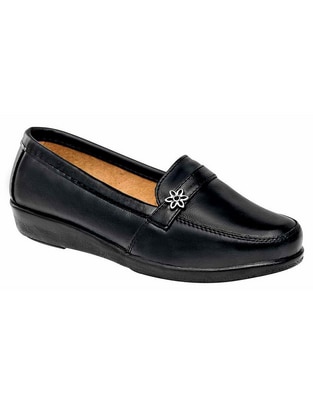 Zapato de piel para mujer