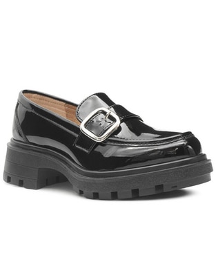 Zapato Chunky de charol para mujer Zapato Chunky de charol para mujer