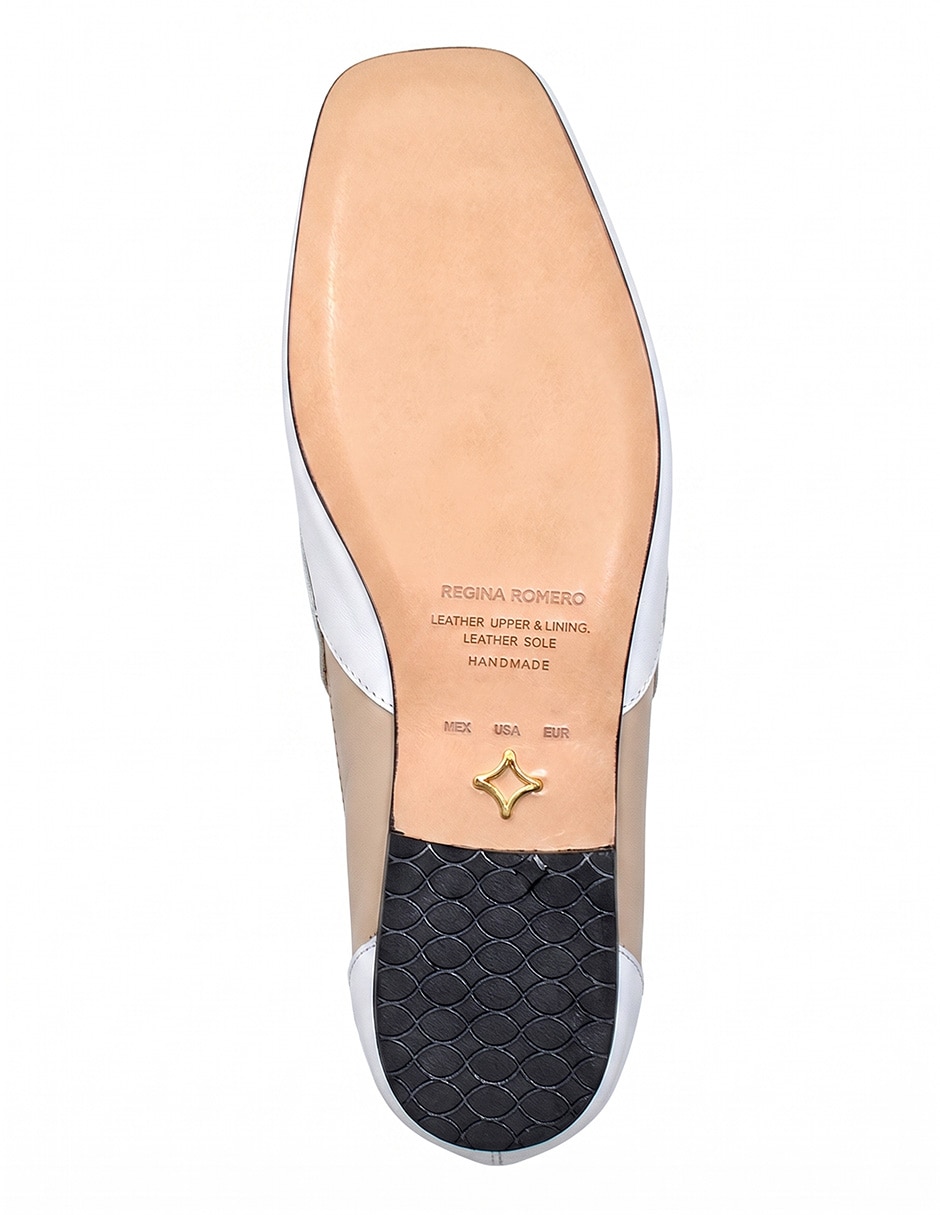 Mocasín clark de piel para mujer