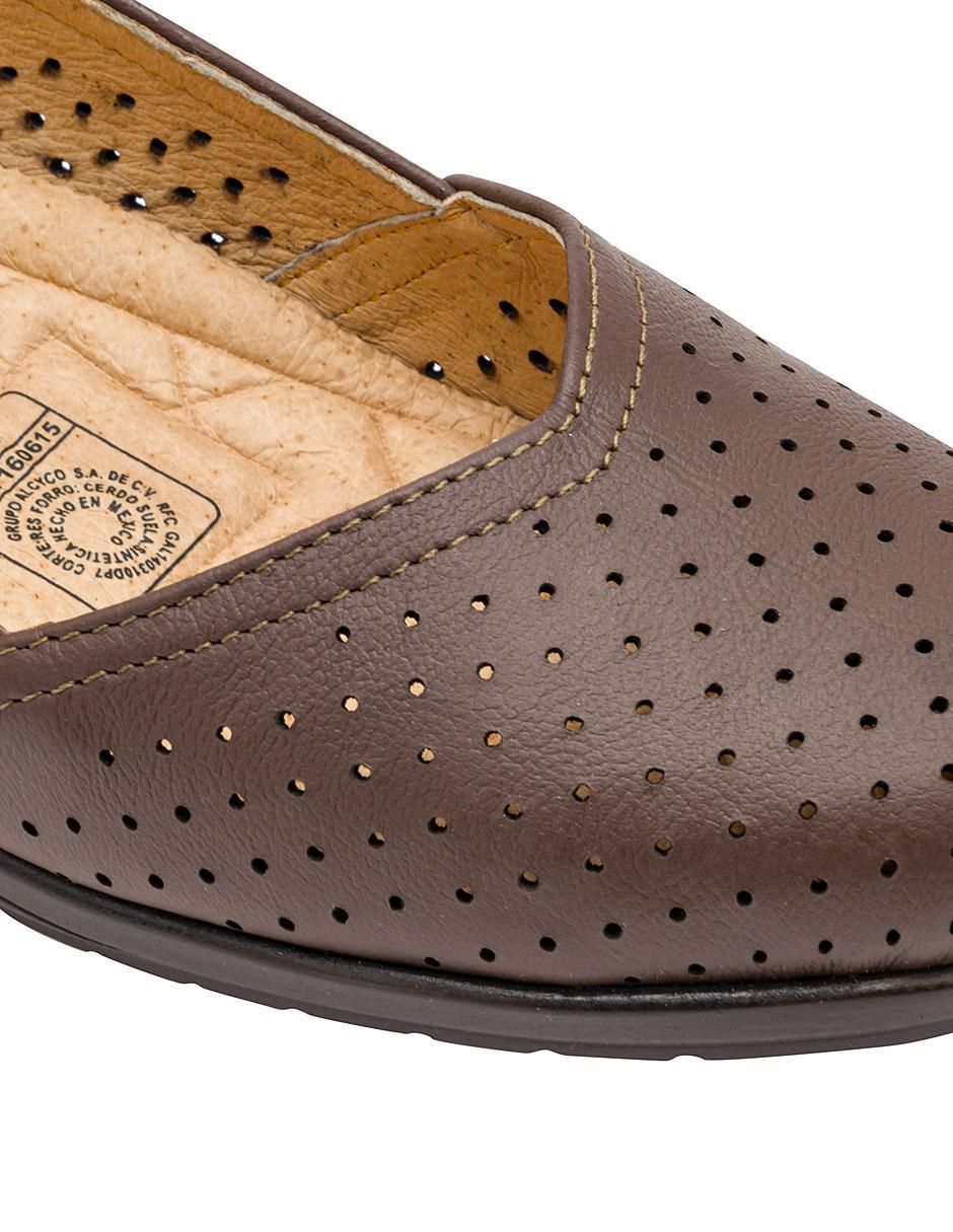 Zapato de piel para mujer