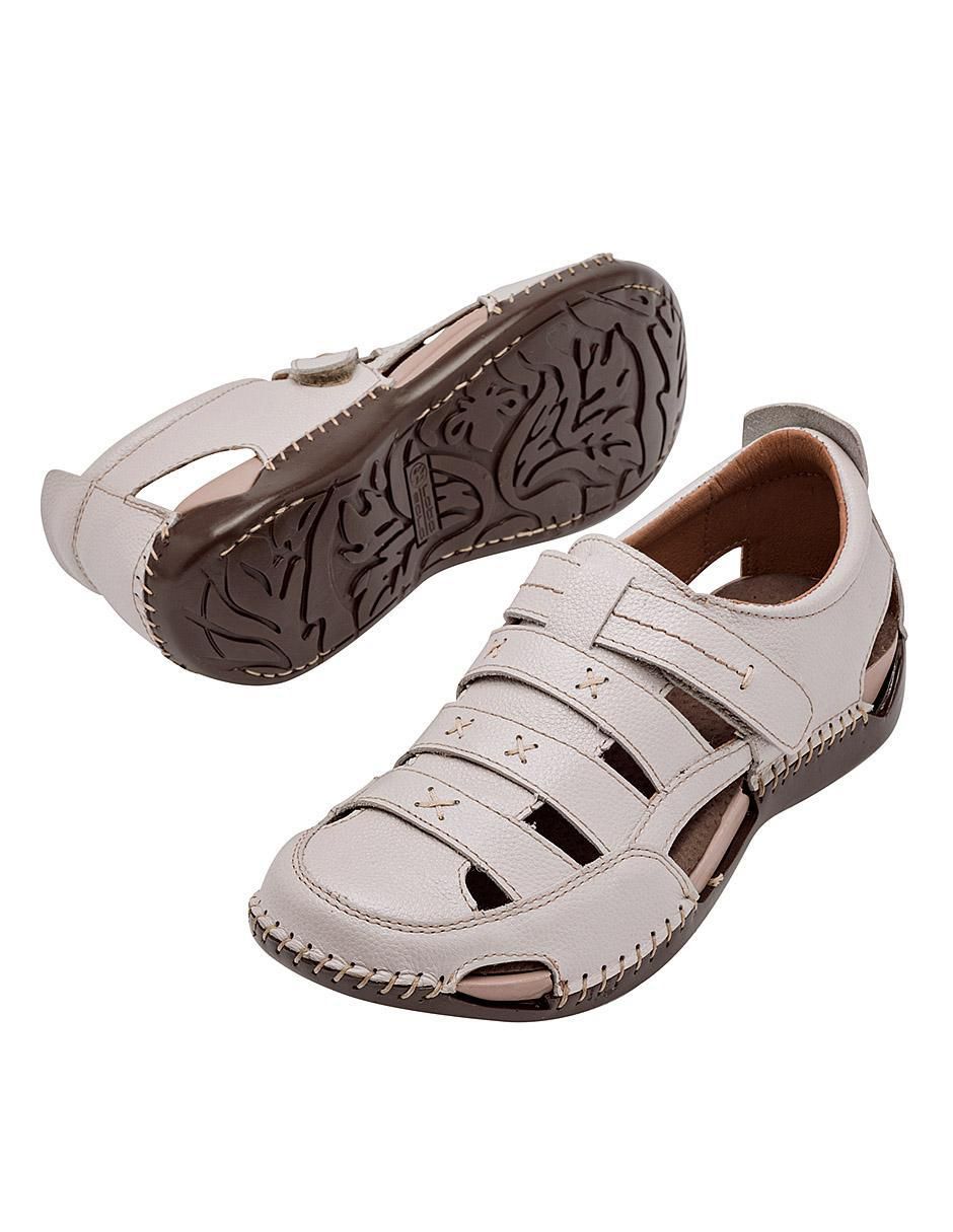 Zapato de piel para mujer