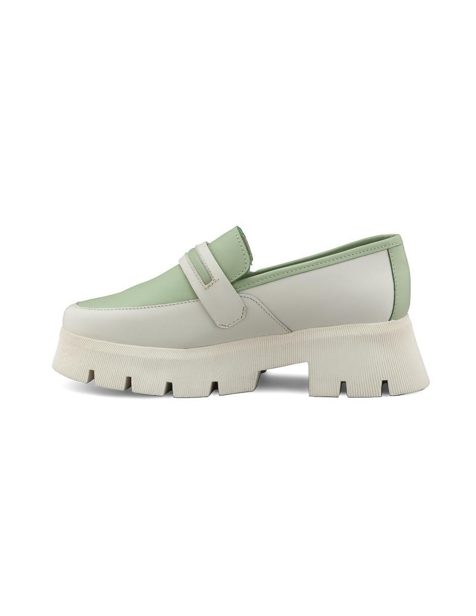 Zapato de piel para mujer