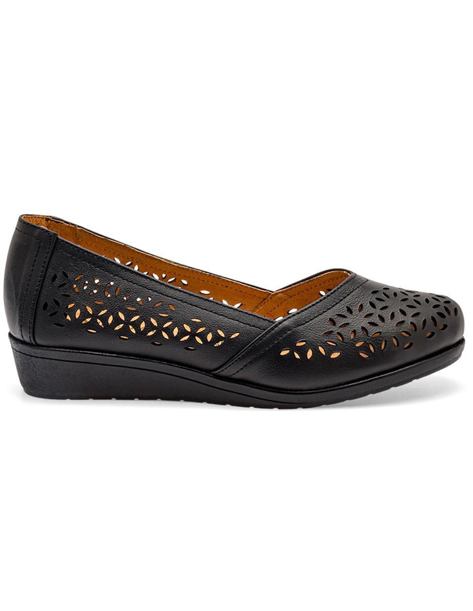 Zapato de piel para mujer
