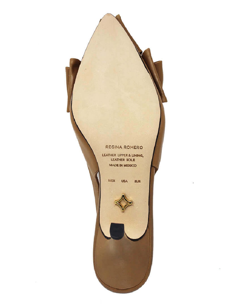 Zapatilla de piel Mimi 6