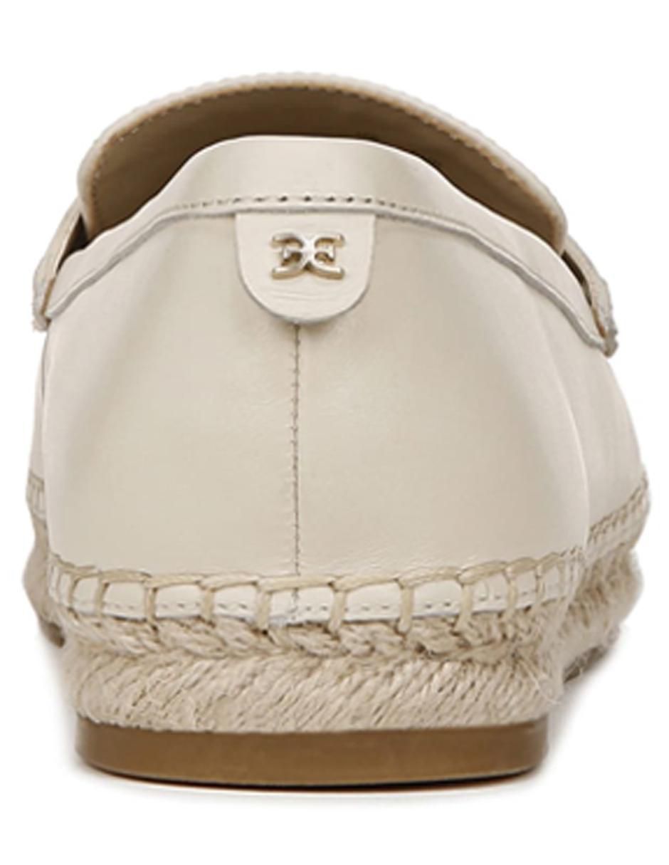Zapato de piel para mujer