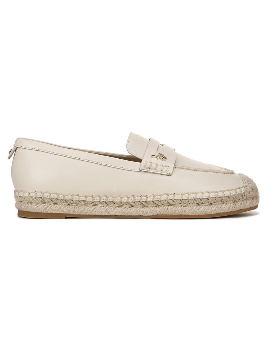 Zapato de piel para mujer