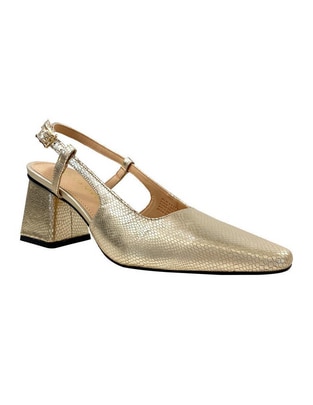 Zapatilla piel