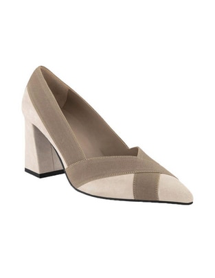 Zapatilla de piel Zapatilla de piel