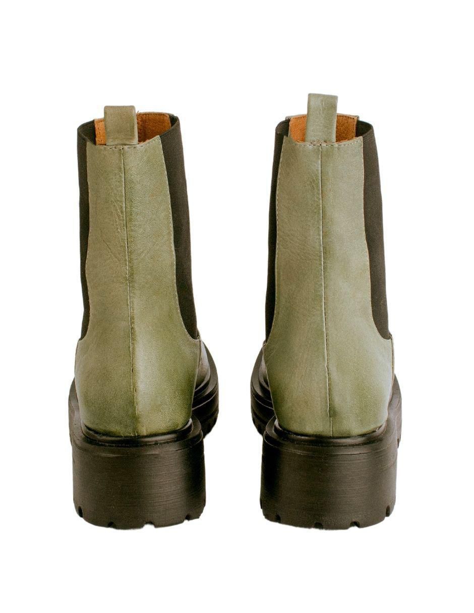 Bota chelsea arriba del tobillo de piel para mujer 4
