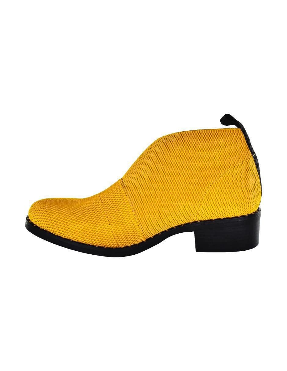 Amarillo
