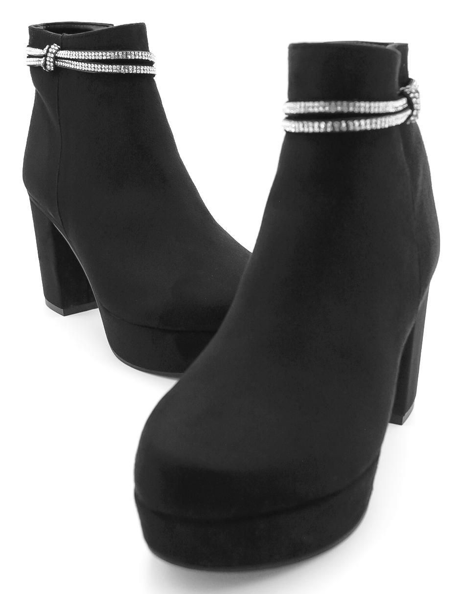 Bota arriba del tobillo para mujer