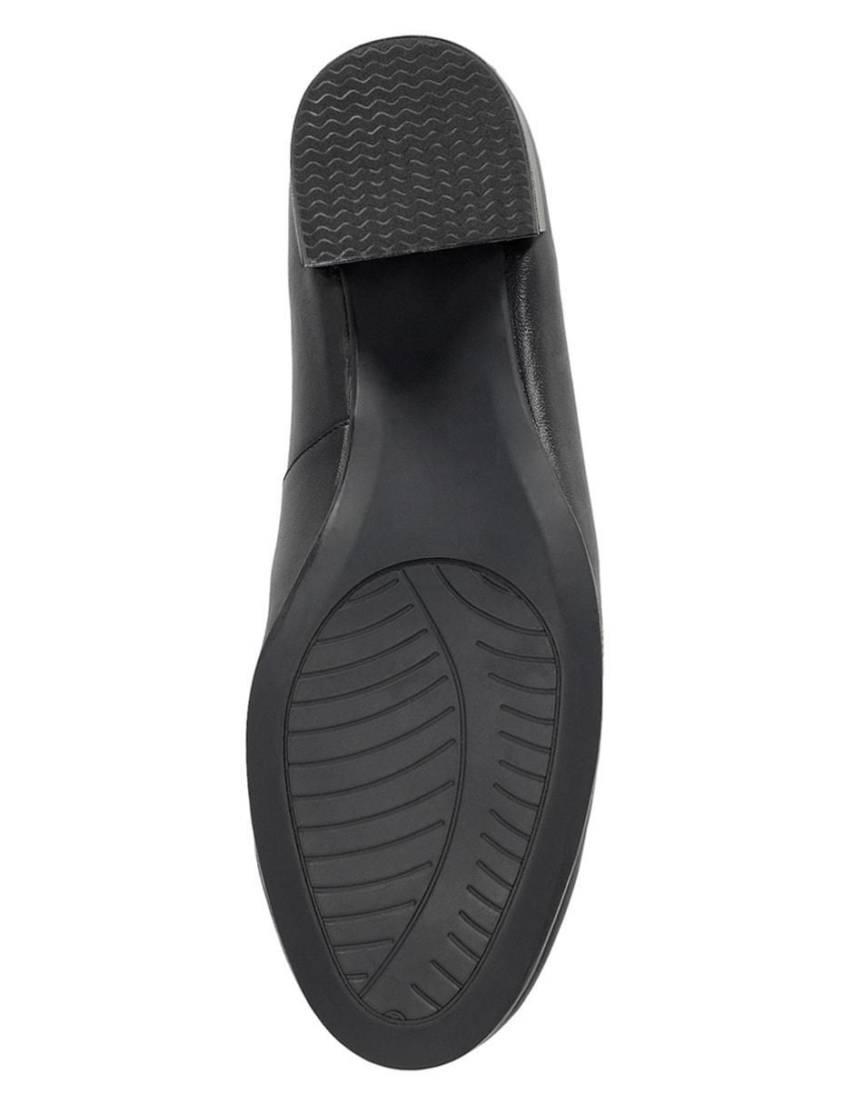 Zapatilla piel 6