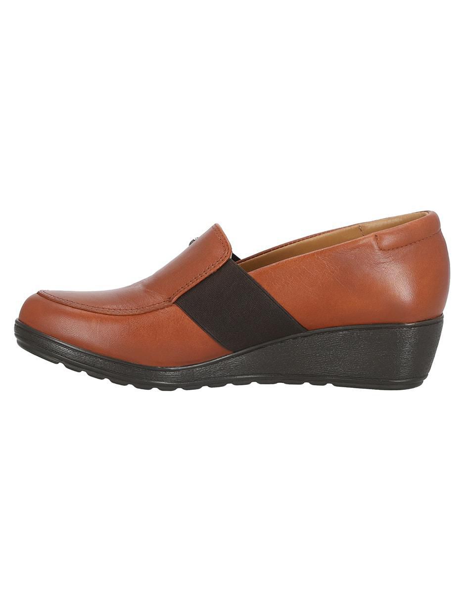 Zapato de piel para mujer 7