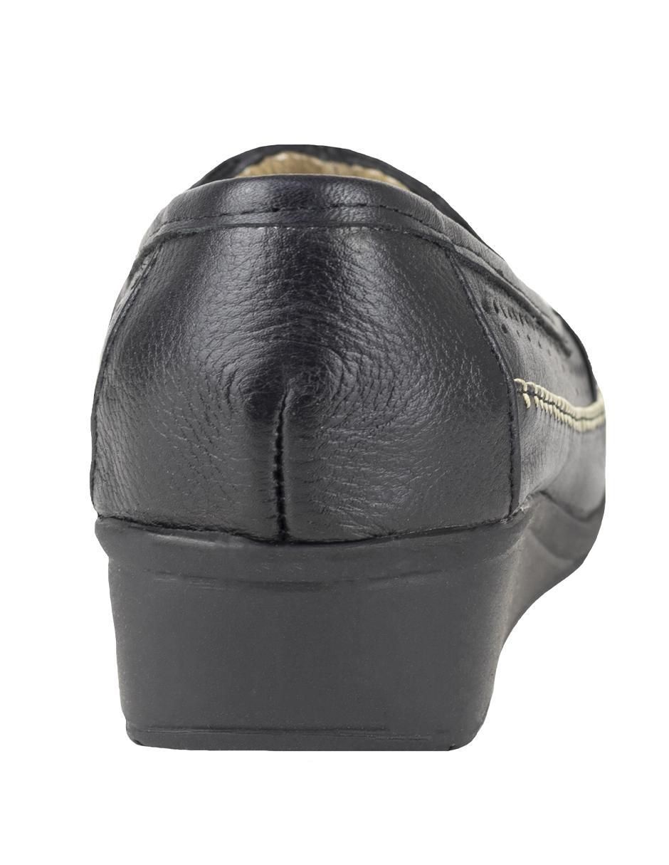 Zapato de piel para mujer