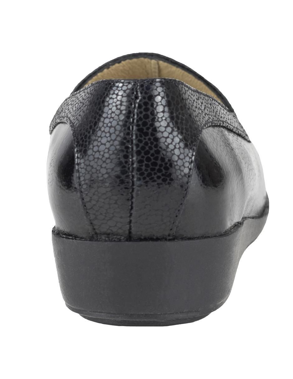 Zapato de piel para mujer
