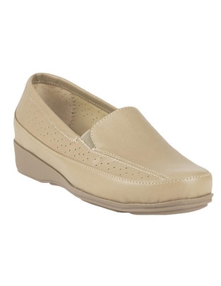 Zapato de piel para mujer