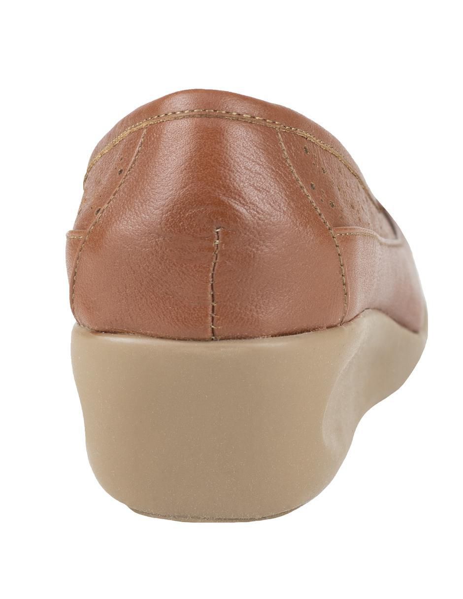 Zapato de piel para mujer