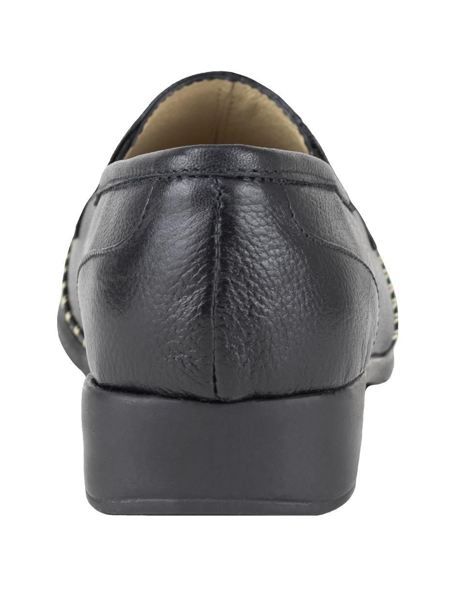 Zapato de piel para mujer