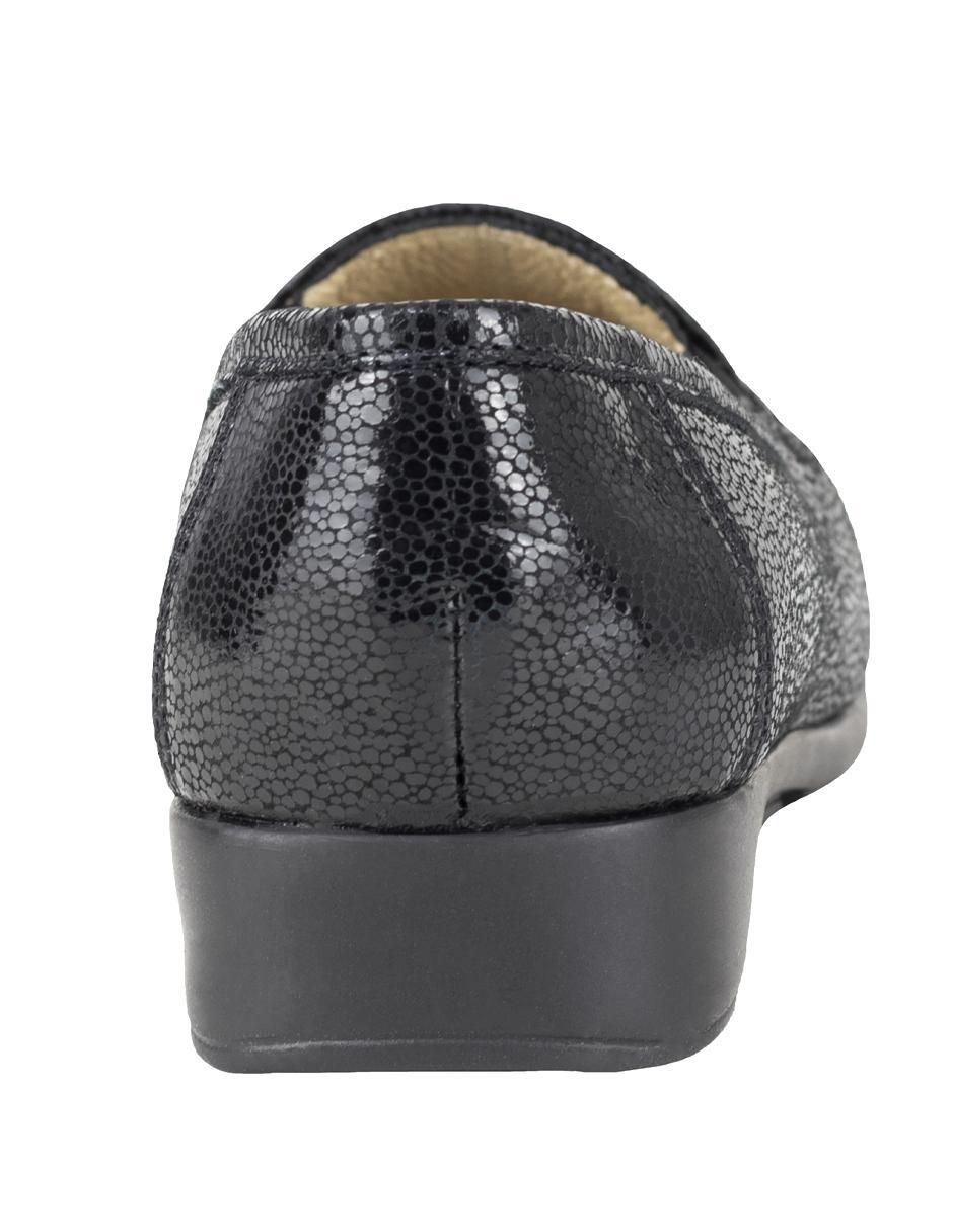 Zapato de piel para mujer