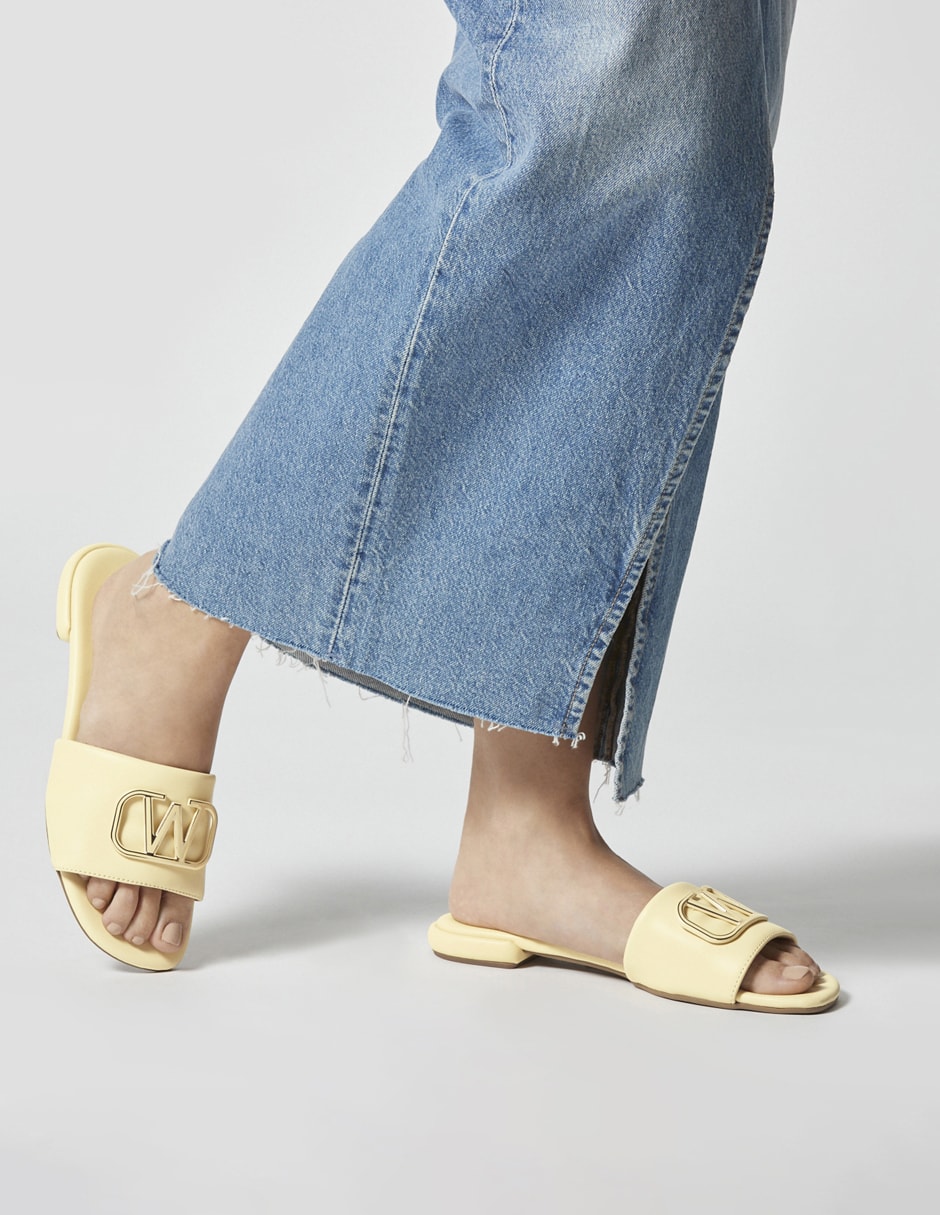 Sandalia para mujer 16